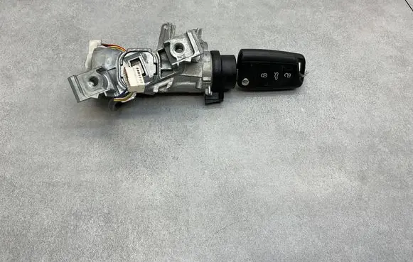 Skoda Octavia Mk3 (5E) Ignition lock 1K0905851 5Q0905865A