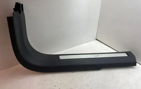 Volvo XC60 Front sill trim cover 31448015