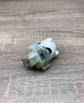 Volvo S40, V40 Ignition lock 041028