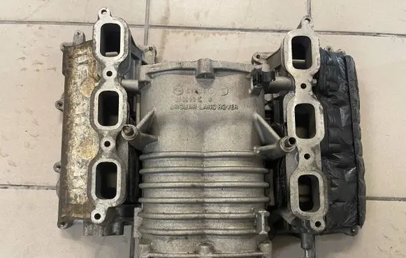 Jaguar XJ X351 other engine part DX23-6F066-CA DX239J447BB