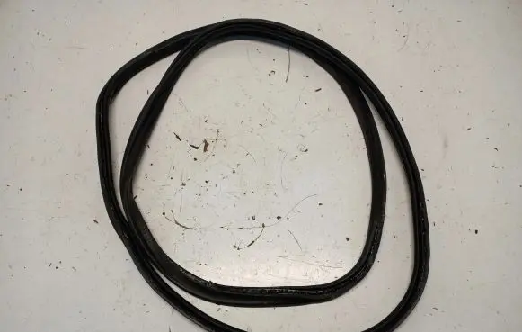 Land Rover Range Rover L405 Trunk rubber seal (body) 