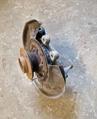 BMW 5 E60 E61 Rear wheel hub