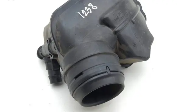 Intake resonator