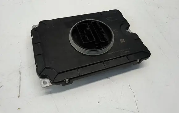 Volvo EX30 Seat heating relay 8892563031D 2429106116 892399767A