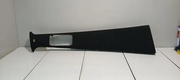 Mercedes-Benz ML W164 (B) pillar trim (top) A1646909825