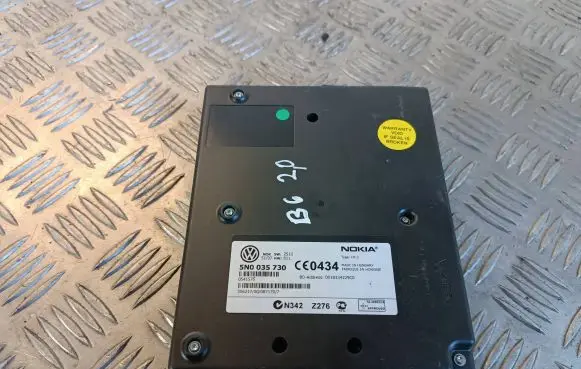 Volkswagen PASSAT B6 Bluetooth control unit module 5N0035730 001B334229C0 N342Z276