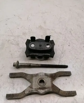 Ford Transit Fuel Injector clamp holder 6C1Q9L535AC 6C1Q9L513AA