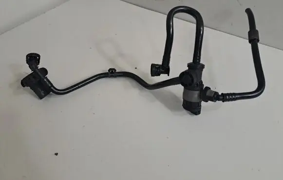 BMW 3 F30 F35 F31 Engine mount vacuum valve 7636144