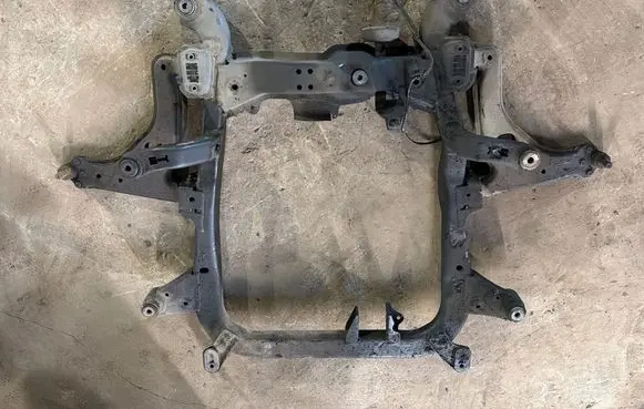 Opel Meriva B Front axle beam 
