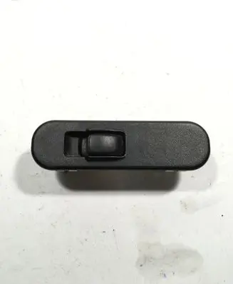 Mitsubishi L200 Electric window control switch 513831
