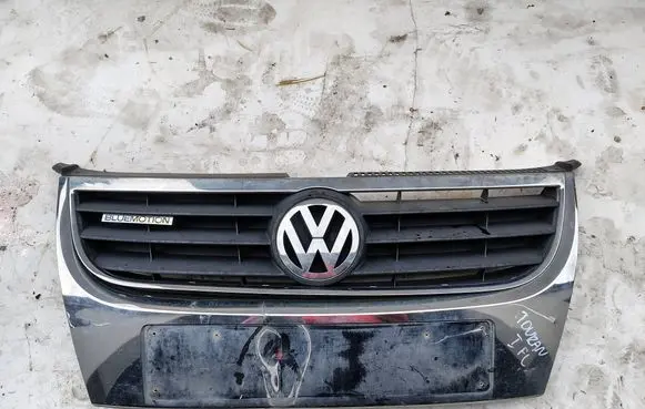 Volkswagen Touran I Front grill 1T0853663