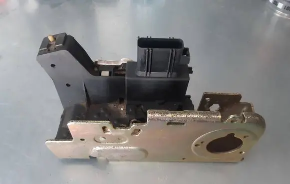Ford Transit Tailgate/trunk/boot lock/catch/latch 1C15V43150CH