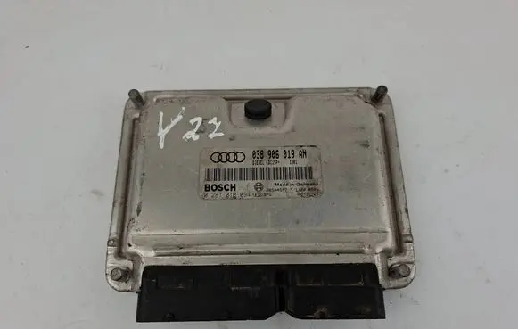 Audi A4 S4 B5 8D Engine control unit/module 038906019AN 0281010094
