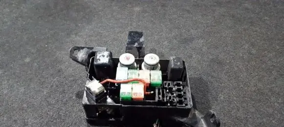 Mitsubishi Colt Fuse box set