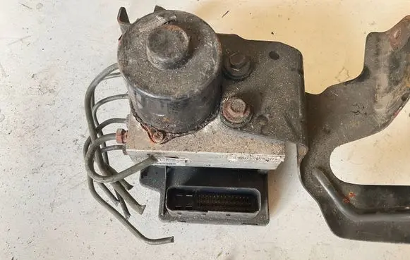 Jaguar S-Type ABS Pump YW432C219CA 25094602183 8RU9M27B64