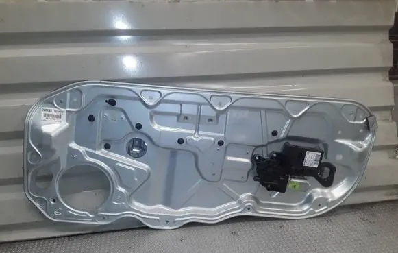 Volvo C30 Front door window regulator with motor 8679979