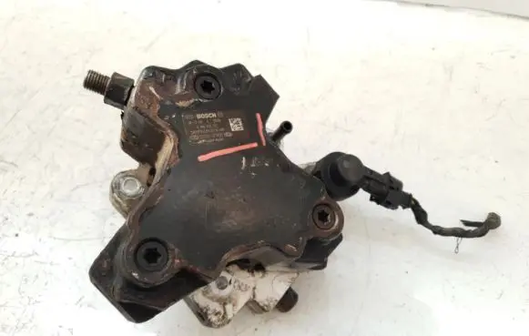 KIA Magentis Fuel injection high pressure pump 33100-27400