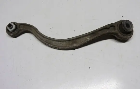 Rear control arm