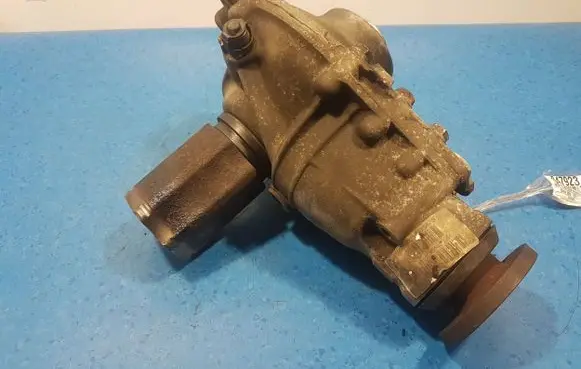 BMW 7 F01 F02 F03 F04 Gearbox transfer box case 7590898