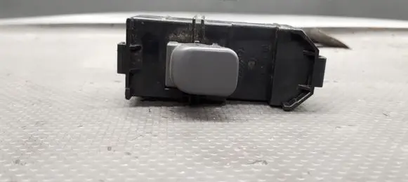 Toyota Prius (XW10) Quarter vent window switch 