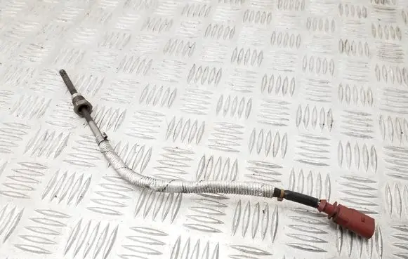 Audi A4 S4 B8 8K Exhaust gas temperature sensor 059906088M