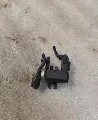 Seat Alhambra (Mk1) Turbo solenoid valve