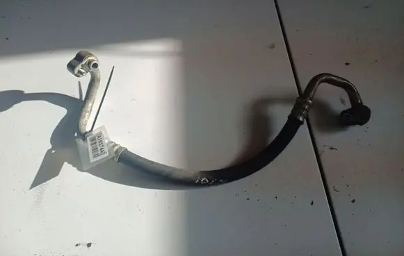 Air conditioning (A/C) pipe/hose