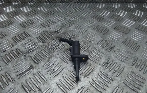 Volkswagen PASSAT B6 Intake air temperature sensor 068905379D 0689053790