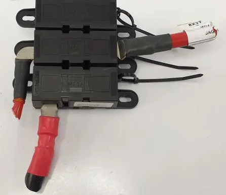 Jaguar XF X250 Fuse module F60B14A094AA