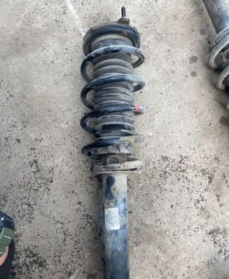 Peugeot 407 Front shock absorber/damper