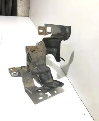 Peugeot 308 ABS pump bracket 
