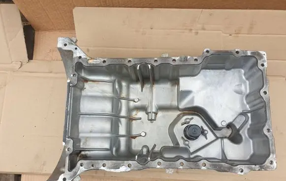 Mercedes-Benz CLA C117 X117 W117 Oil sump A2700140000