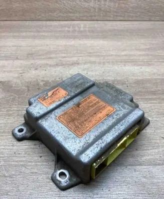 Mazda 323 Airbag control unit/module 3321448 8E21AS