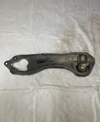 Chrysler Pacifica Rear control arm 68284315AD