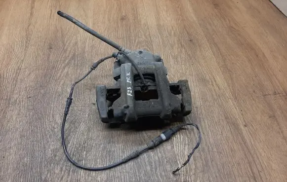 BMW 2 F22 F23 Front brake caliper 6850643