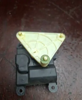 Honda FR-V Air flap motor/actuator A24850A5701000 041208