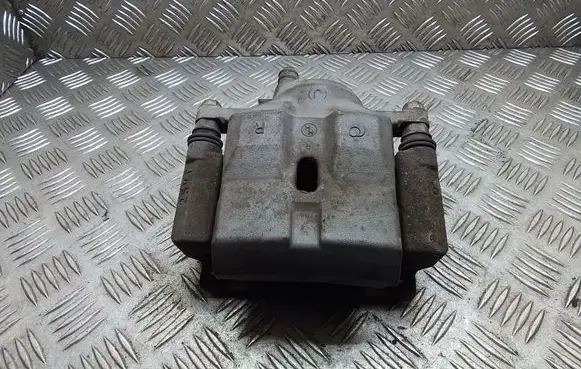 Toyota Prius (XW30) Front brake caliper