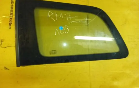 Renault Megane II Rear side window