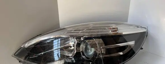 Renault Scenic III - Grand scenic III Headlight/headlamp 260601946R
