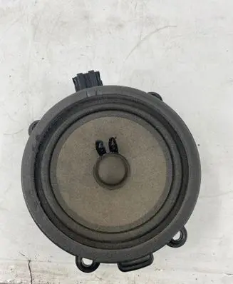 Mercedes-Benz Sprinter W906 Front door speaker A9068270060 7297241028 00333911