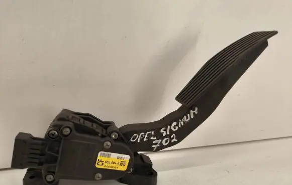 Opel Signum Accelerator throttle pedal 9186725 6PV00832201