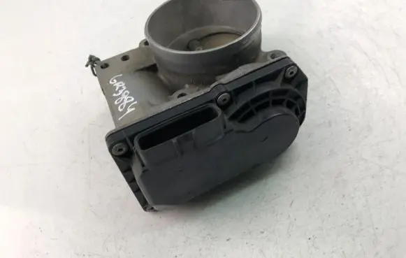 Volvo V50 Throttle valve 8677694