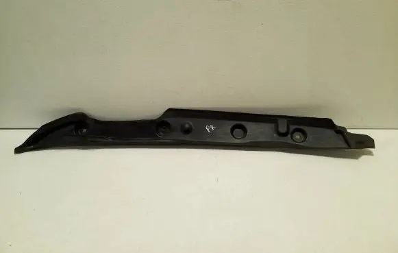 Audi e-tron Fender end trim 4KE821112