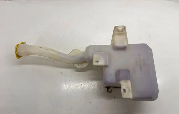 Ford Mustang VI Windshield washer fluid reservoir/tank FR3B17B613AD