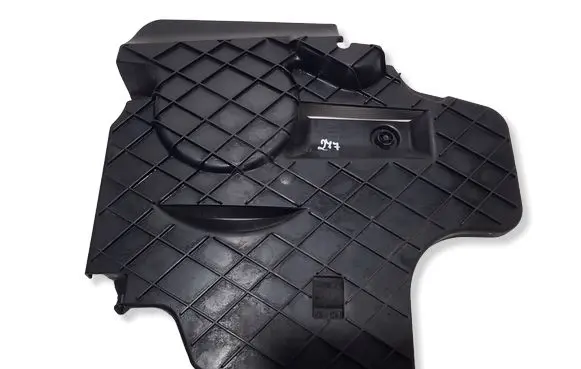 Mercedes-Benz E W212 Timing belt guard (cover) A6510100175AAA BBP198402 A6510100175