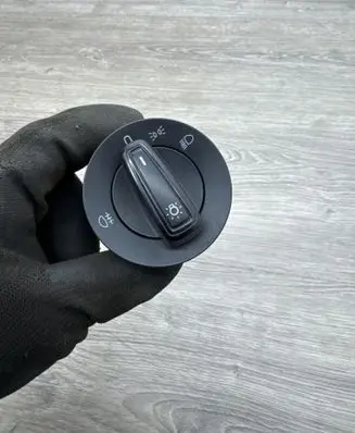 Skoda Octavia Mk3 (5E) Light switch 5E0941431G