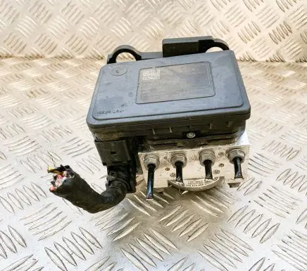 Audi A3 S3 8V ABS Pump 28515868313 5Q0614517AG
