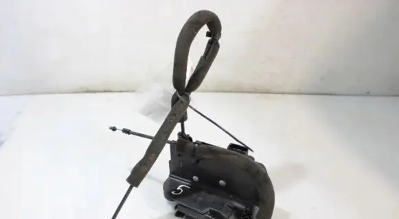 Iveco Daily 6th gen Front door lock