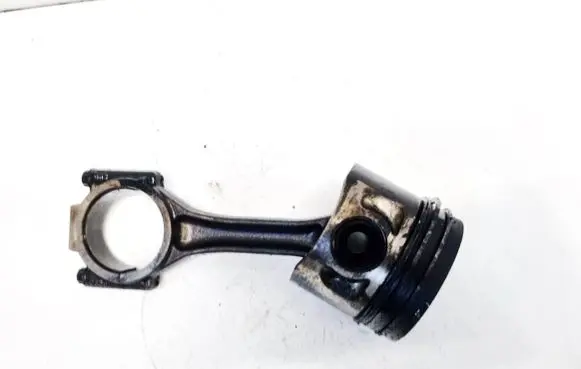 Volkswagen PASSAT B6 Piston with connecting rod