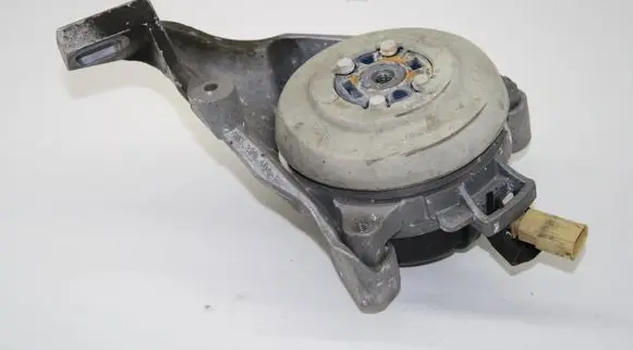 Audi Q8 Engine mount bracket 4M0399202H